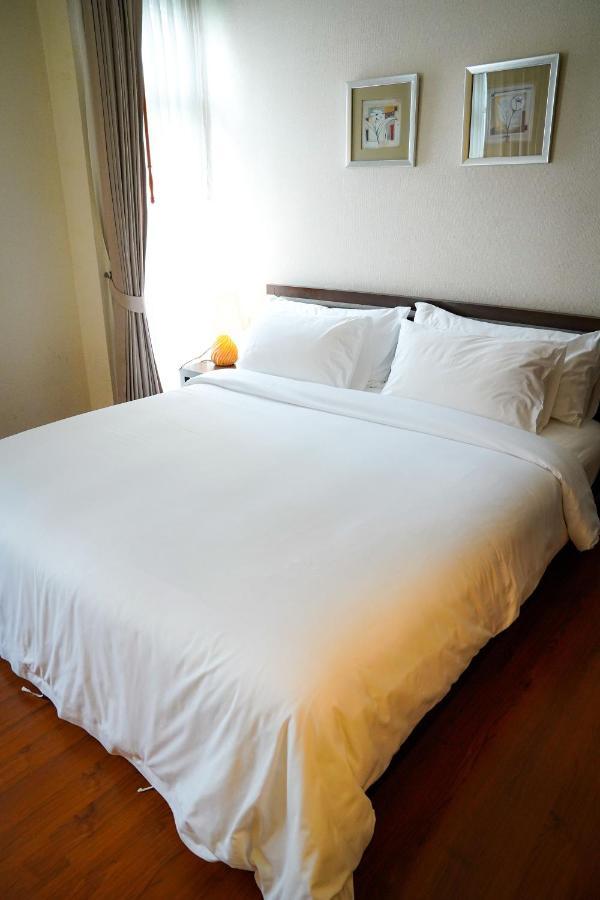 Siam Bright Suite Bangkok Exterior foto